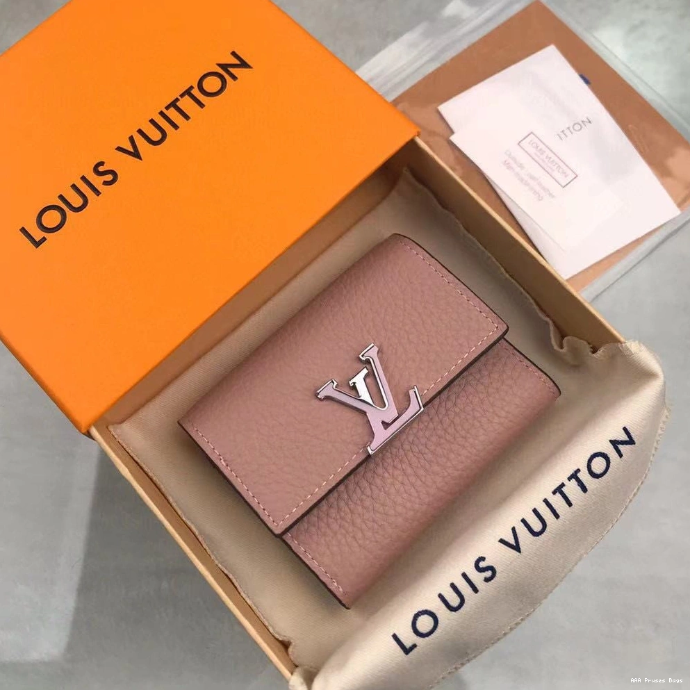AAA Replica Ru XS WALLET CAPUCINES VUITTON LOUIS 0808